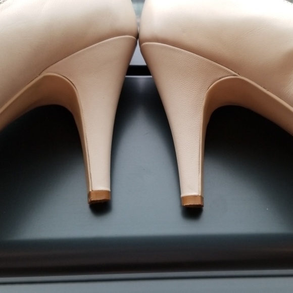 Shoes - Picture 4 of 4